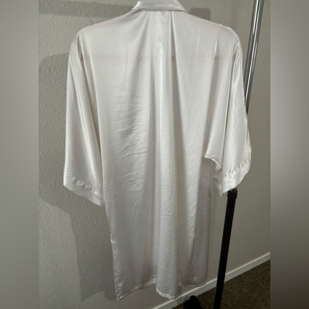 Bridal Robe - Picture 2 of 3